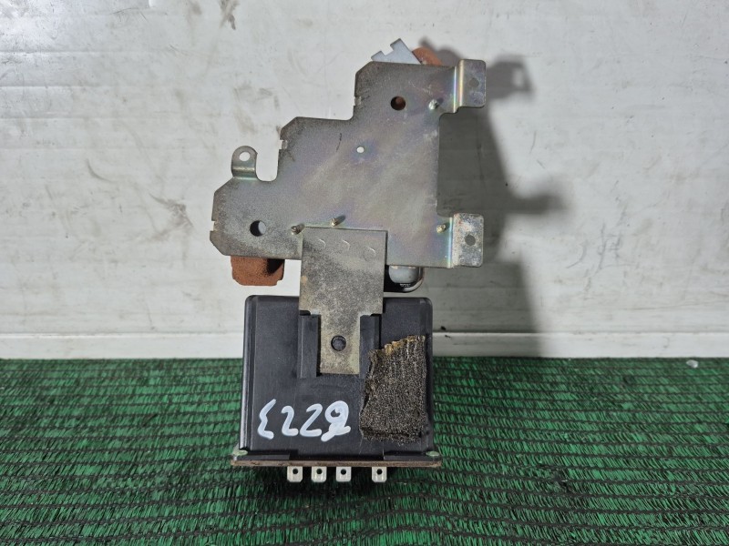 Recambio de caja reles / fusibles para jaguar xj sovereign v12 referencia OEM IAM   