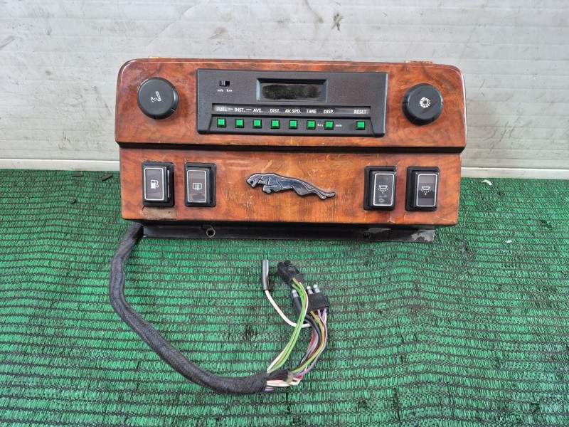 Recambio de sistema audio / radio cd para jaguar xj sovereign v12 referencia OEM IAM   