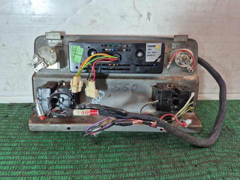 Recambio de sistema audio / radio cd para jaguar xj sovereign v12 referencia OEM IAM   