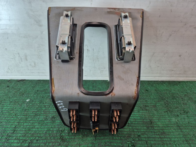 Recambio de moldura para jaguar xj sovereign v12 referencia OEM IAM   