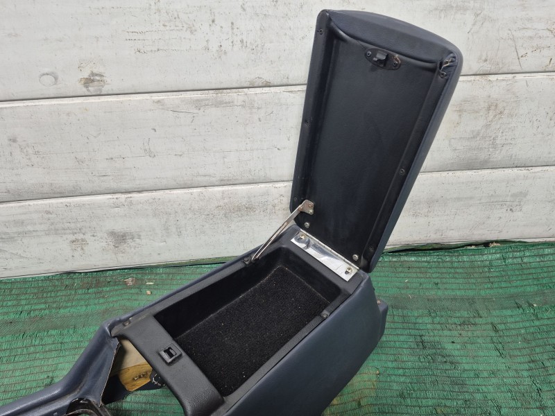 Recambio de consola central trasera para jaguar xj sovereign v12 referencia OEM IAM   