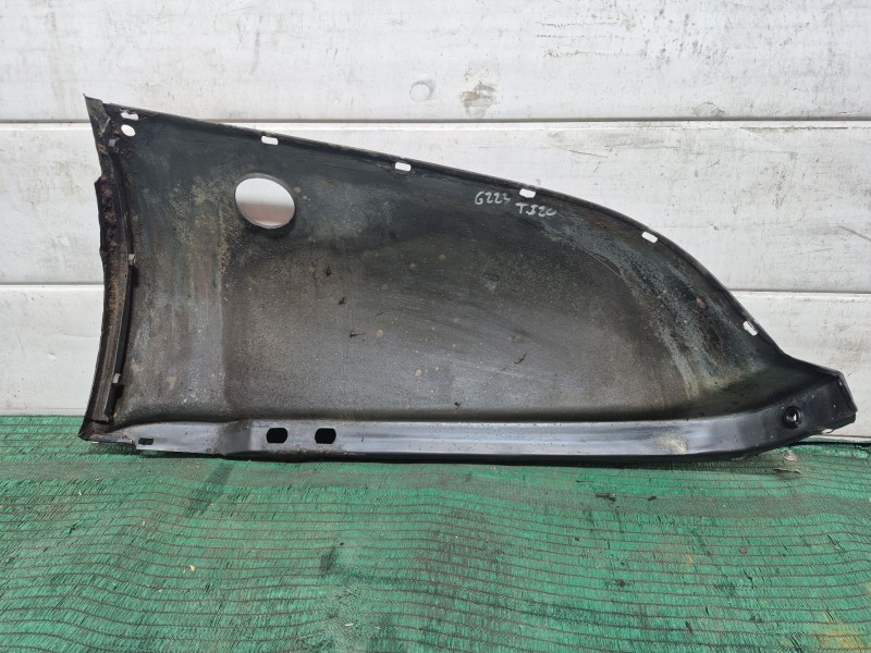 Recambio de aleta delantera izquierda para jaguar xj sovereign v12 referencia OEM IAM   