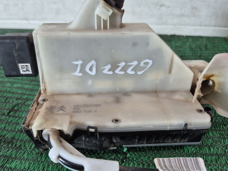 Recambio de cerradura puerta delantera izquierda para peugeot 2008 i (cu_) 1.5 bluehdi 120 referencia OEM IAM   