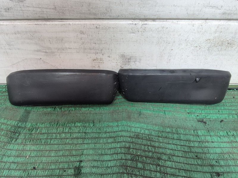 Recambio de molduras traseras para jaguar xj sovereign v12 referencia OEM IAM   