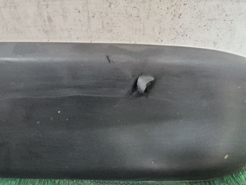 Recambio de molduras traseras para jaguar xj sovereign v12 referencia OEM IAM   