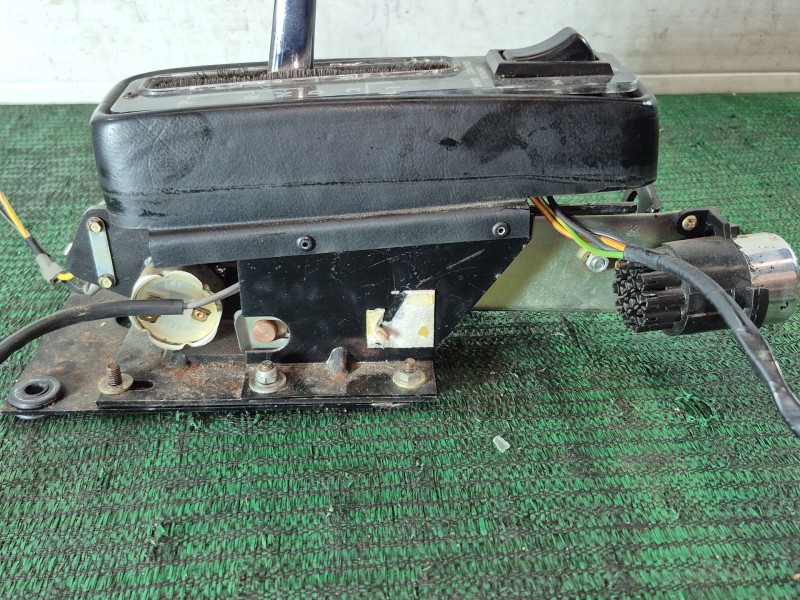 Recambio de palanca cambio para jaguar xj sovereign v12 referencia OEM IAM SIN REFERENCIA SIN REFERENCIA SIN REFERENCIA