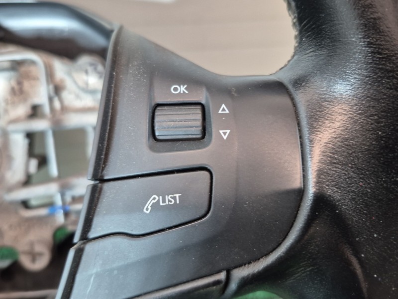 Recambio de volante para peugeot 2008 i (cu_) 1.5 bluehdi 120 referencia OEM IAM   