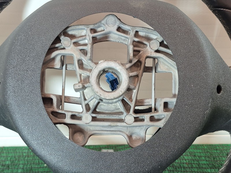 Recambio de volante para peugeot 2008 i (cu_) 1.5 bluehdi 120 referencia OEM IAM   