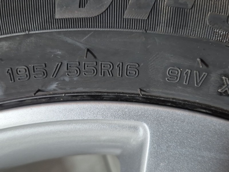 Recambio de juego llantas para renault clio iv (bh_) 0.9 tce 90 referencia OEM IAM   