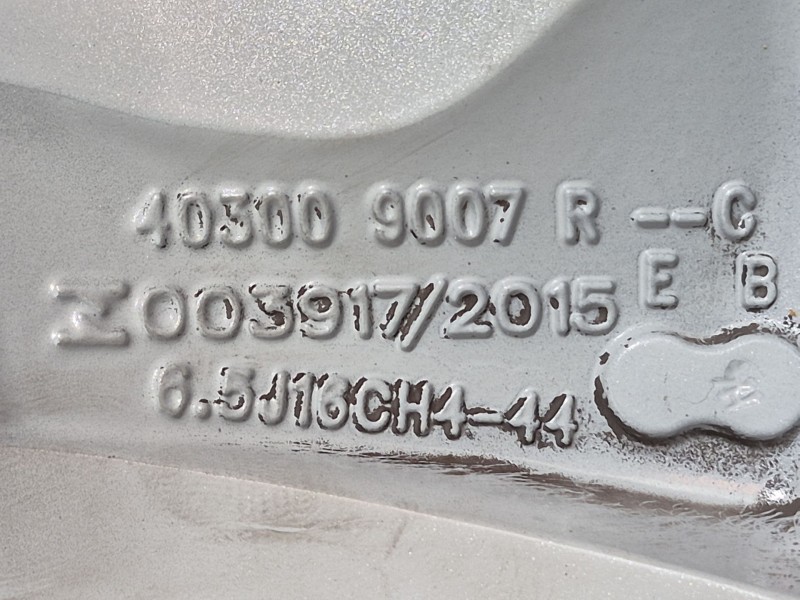 Recambio de juego llantas para renault clio iv (bh_) 0.9 tce 90 referencia OEM IAM   