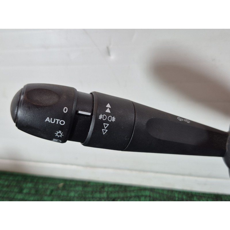 Recambio de mando luces para peugeot 2008 i (cu_) 1.5 bluehdi 120 referencia OEM IAM 98237120 98237120 98237120