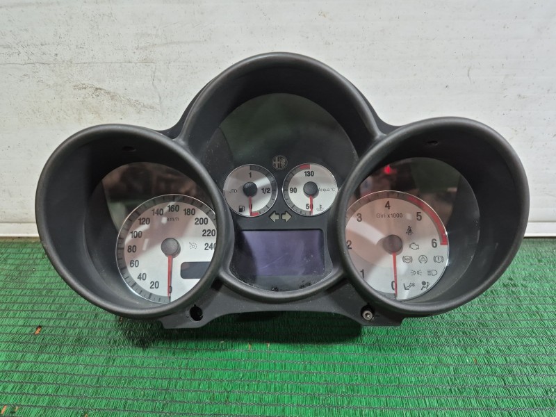 Recambio de cuadro instrumentos para alfa romeo gt (937_) 1.9 jtd (937cxn1b) referencia OEM IAM   