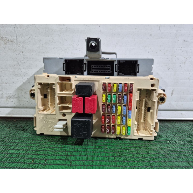 Recambio de caja reles / fusibles para alfa romeo gt (937_) 1.9 jtd (937cxn1b) referencia OEM IAM   