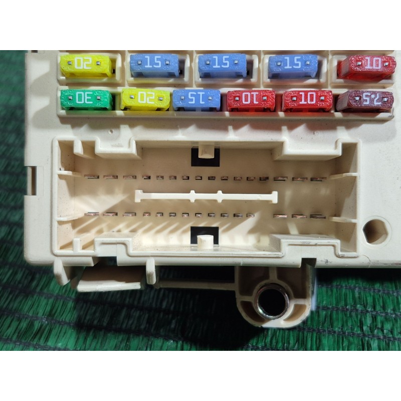 Recambio de caja reles / fusibles para alfa romeo gt (937_) 1.9 jtd (937cxn1b) referencia OEM IAM   