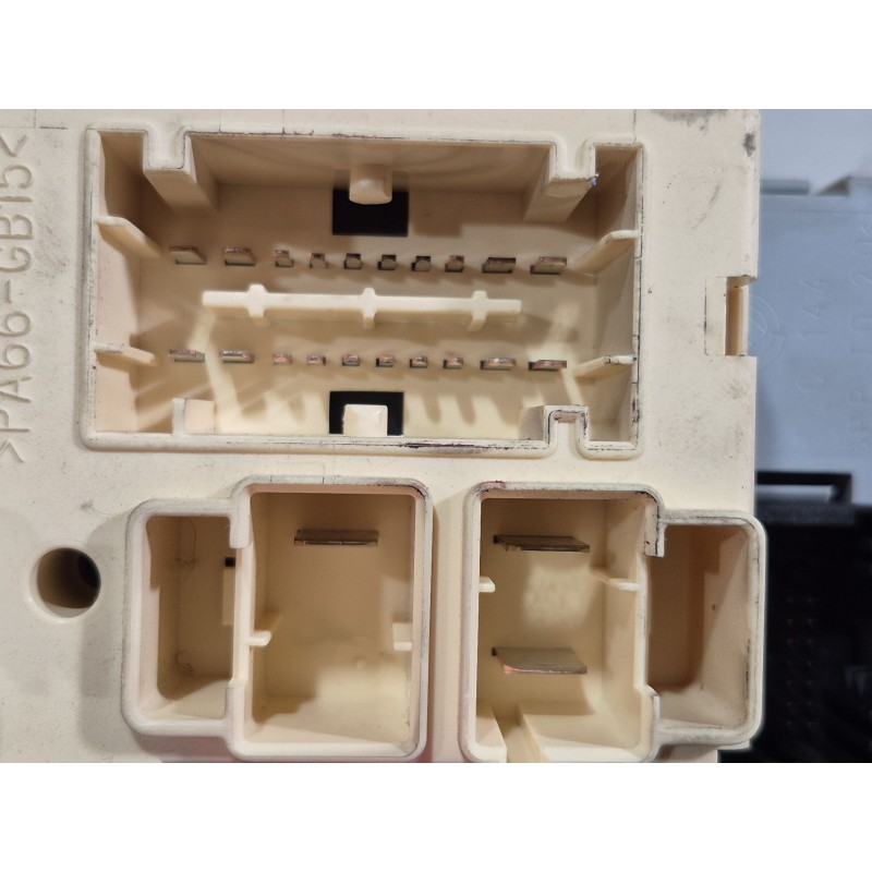 Recambio de caja reles / fusibles para alfa romeo gt (937_) 1.9 jtd (937cxn1b) referencia OEM IAM   