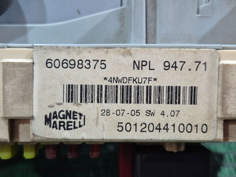 Recambio de caja reles / fusibles para alfa romeo gt (937_) 1.9 jtd (937cxn1b) referencia OEM IAM   