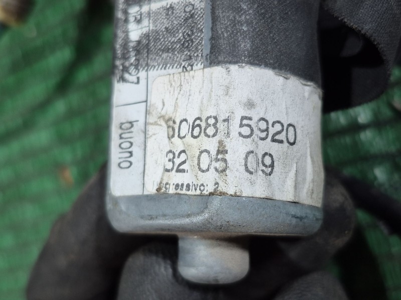 Recambio de elevalunas delantero derecho para alfa romeo gt (937_) 1.9 jtd (937cxn1b) referencia OEM IAM   