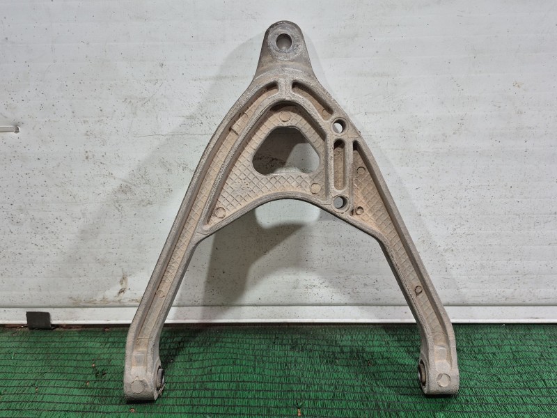 Recambio de brazo suspension superior delantero derecho para aixam minauto 0.5 referencia OEM IAM   