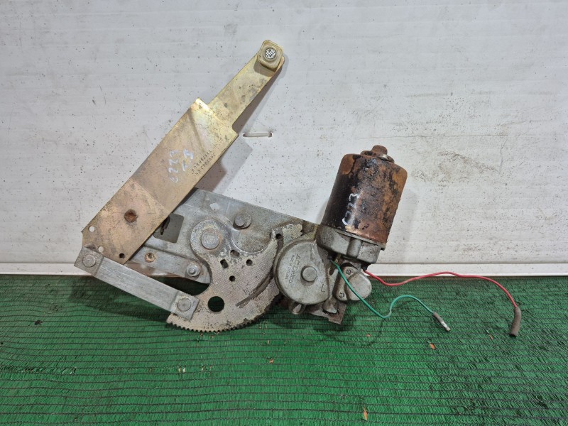 Recambio de elevalunas trasero izquierdo para jaguar xj sovereign v12 referencia OEM IAM 7997982 7997983 7997982