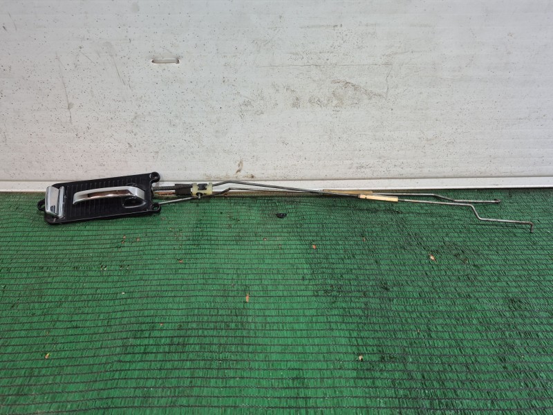 Recambio de maneta interior delantera derecha para jaguar xj sovereign v12 referencia OEM IAM   