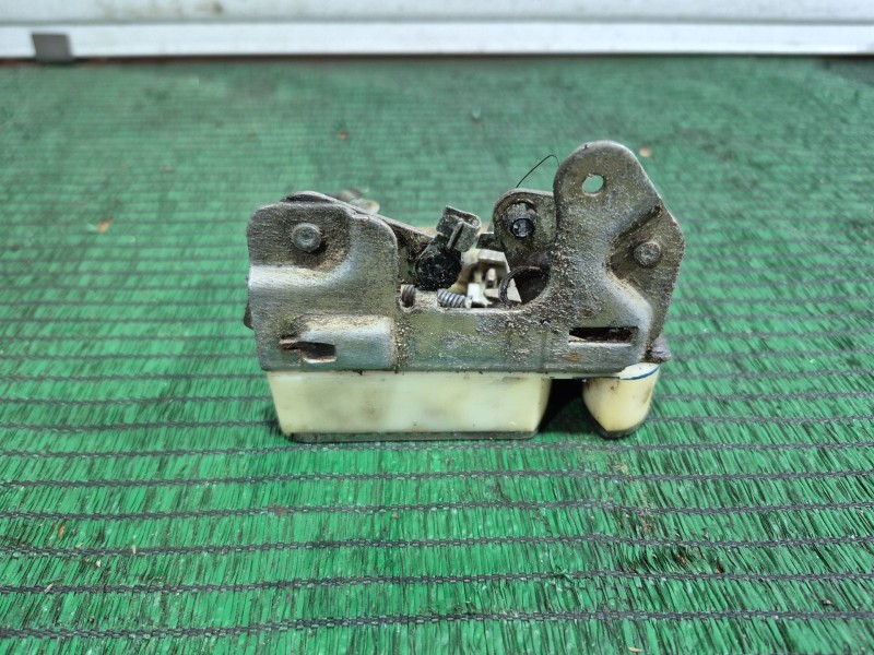 Recambio de cerradura puerta delantera izquierda para jaguar xj sovereign v12 referencia OEM IAM   