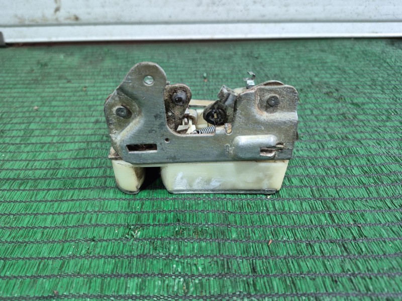 Recambio de cerradura puerta delantera derecha para jaguar xj sovereign v12 referencia OEM IAM   