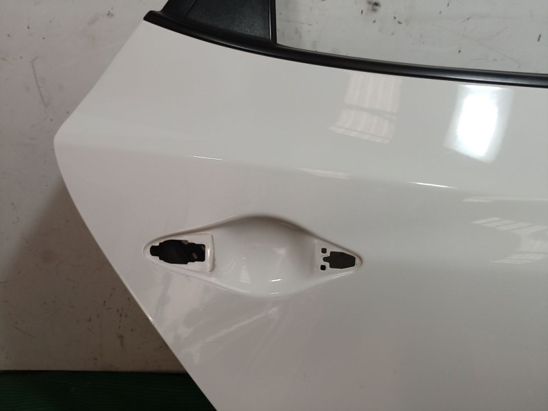 Recambio de puerta trasera derecha para hyundai ix35 (lm, el, elh) 1.6 referencia OEM IAM   