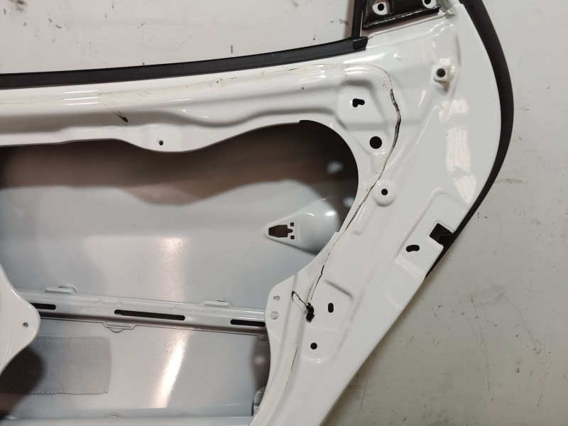 Recambio de puerta trasera derecha para hyundai ix35 (lm, el, elh) 1.6 referencia OEM IAM   