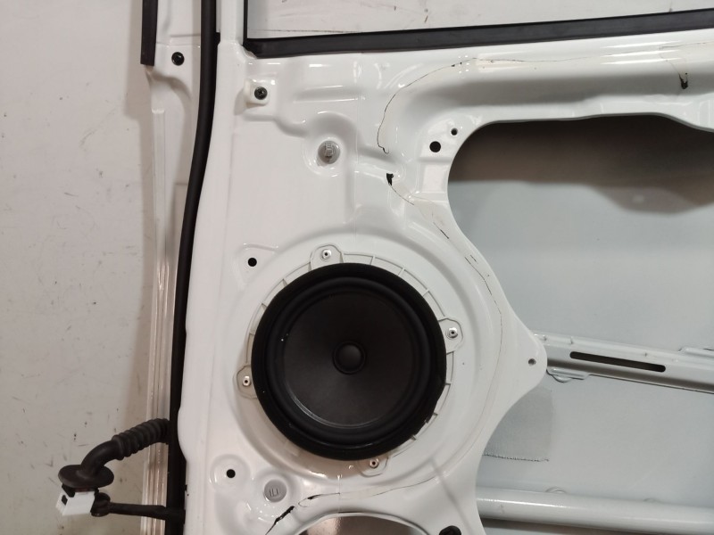 Recambio de puerta trasera derecha para hyundai ix35 (lm, el, elh) 1.6 referencia OEM IAM   