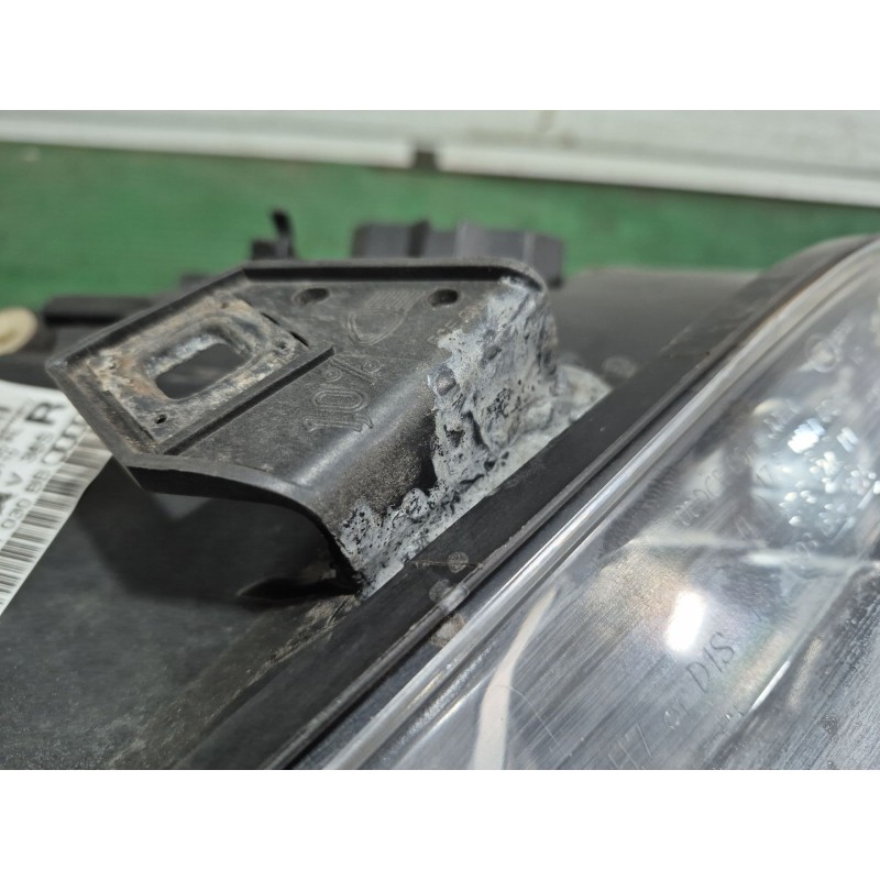 Recambio de faro derecho para audi a4 b7 (8ec) 2.5 tdi referencia OEM IAM   