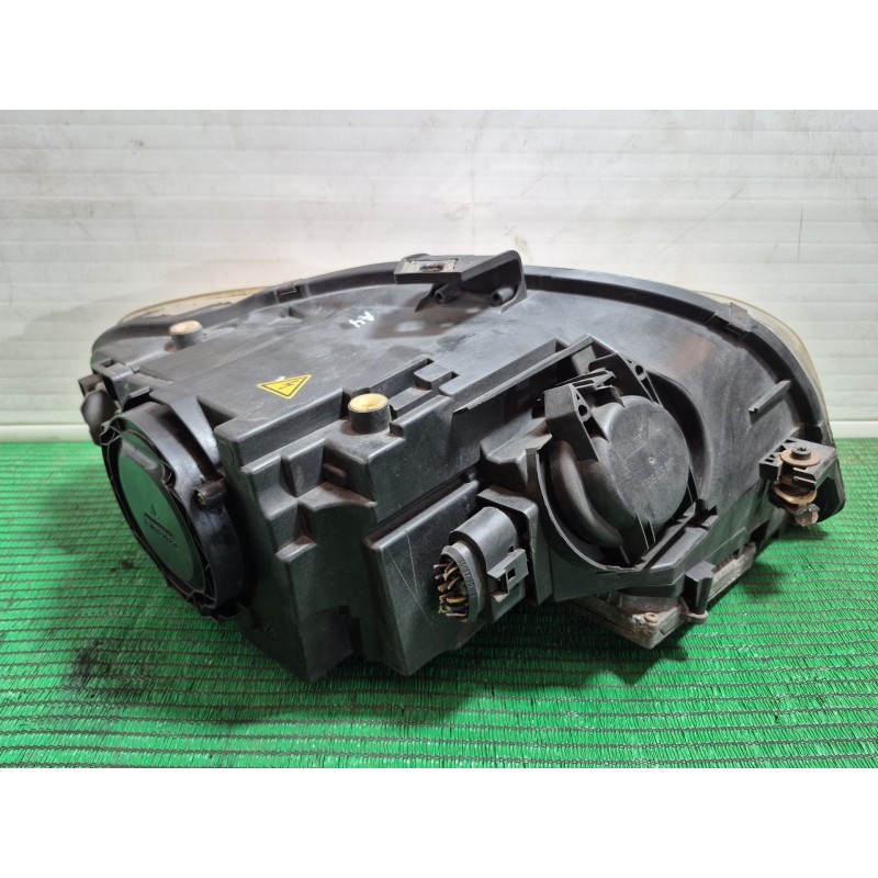 Recambio de faro xenon izquierdo para audi a4 b7 (8ec) 2.5 tdi referencia OEM IAM   
