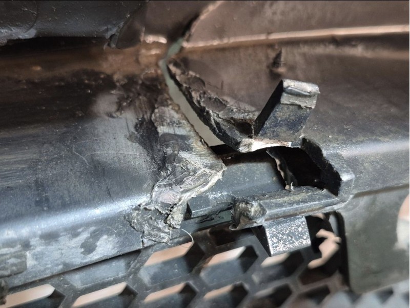Recambio de paragolpes delantero para seat leon (1p1) 2.0 tdi 16v referencia OEM IAM   