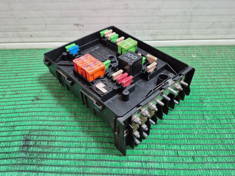 Recambio de caja reles / fusibles para seat leon (1p1) 2.0 tdi 16v referencia OEM IAM   