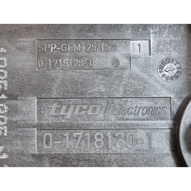 Recambio de caja reles / fusibles para seat leon (1p1) 2.0 tdi 16v referencia OEM IAM   
