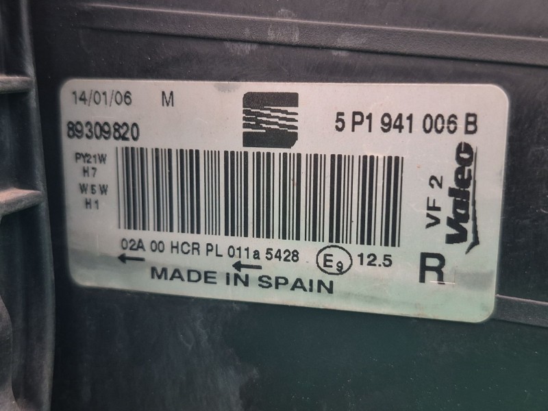 Recambio de faro derecho para seat leon (1p1) 2.0 tdi 16v referencia OEM IAM 89309820 5P1941006B 89309820
