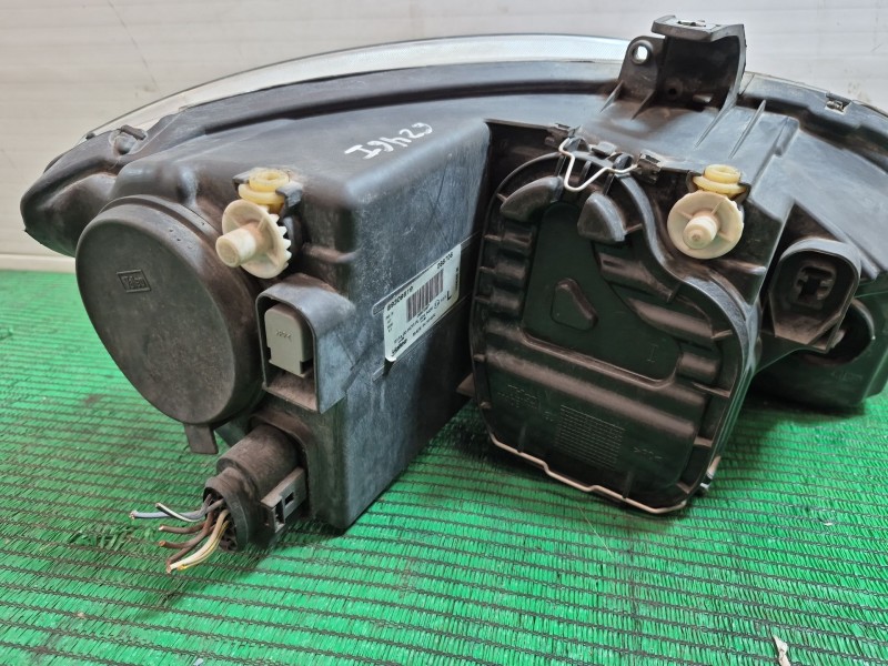 Recambio de faro izquierdo para seat leon (1p1) 2.0 tdi 16v referencia OEM IAM   