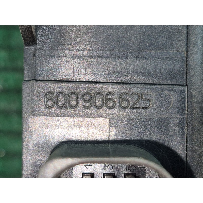 Recambio de valvula aire adicional para seat leon (1p1) 2.0 tdi 16v referencia OEM IAM   