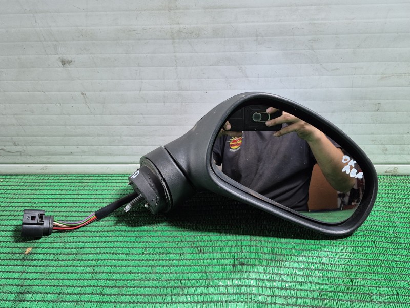 Recambio de retrovisor derecho para seat leon (1p1) 2.0 tdi 16v referencia OEM IAM   