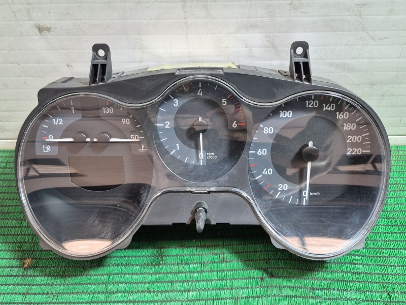 Recambio de cuadro instrumentos para seat leon (1p1) 2.0 tdi 16v referencia OEM IAM   