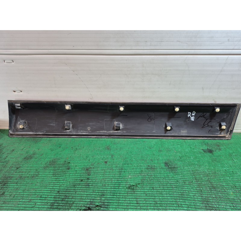 Recambio de molduras delanteras para nissan qashqai i (j10, nj10) 1.5 dci referencia OEM IAM   