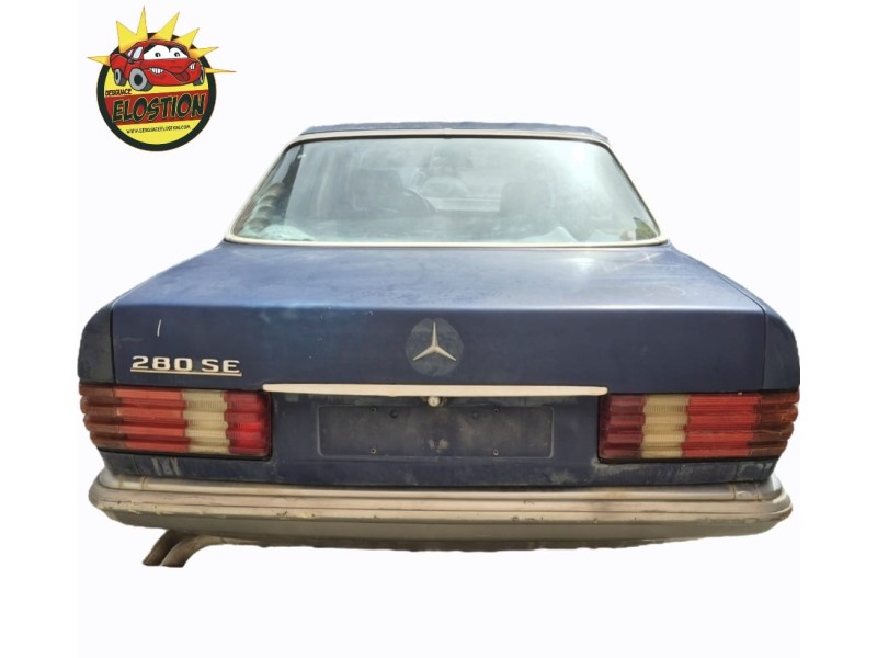 mercedes-benz /8 (w114) del año 1985