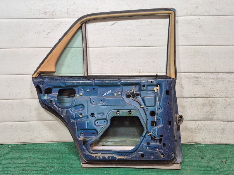 Recambio de puerta trasera izquierda para mercedes-benz /8 (w114) 280 (114.060) referencia OEM IAM   
