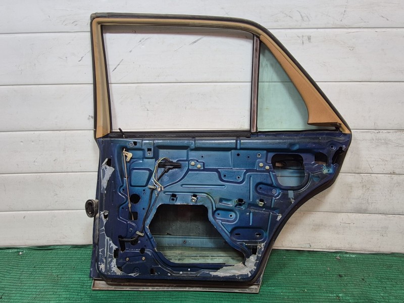 Recambio de puerta trasera derecha para mercedes-benz /8 (w114) 280 (114.060) referencia OEM IAM   