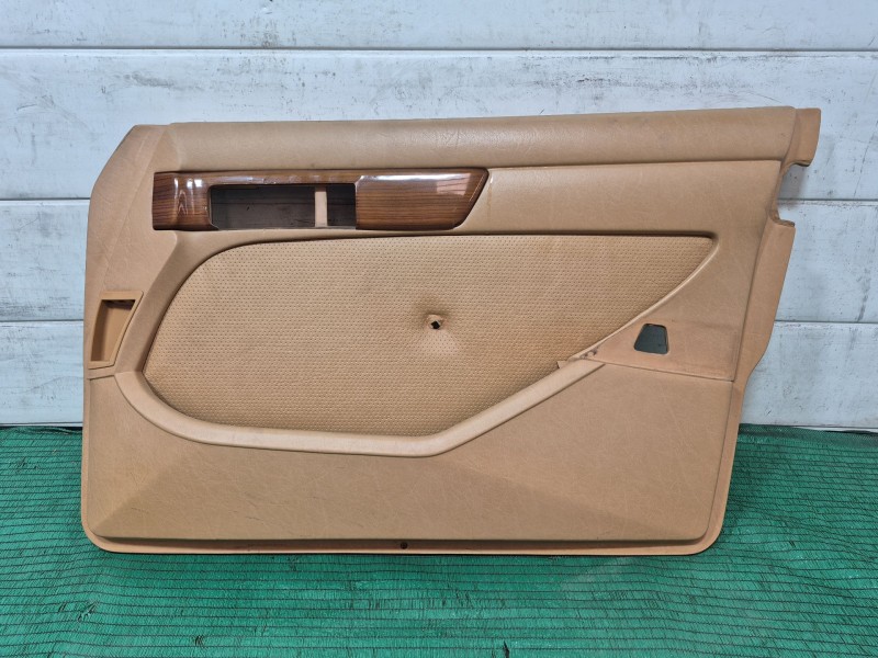 Recambio de guarnecido puerta delantera derecha para mercedes-benz /8 (w114) 280 (114.060) referencia OEM IAM   