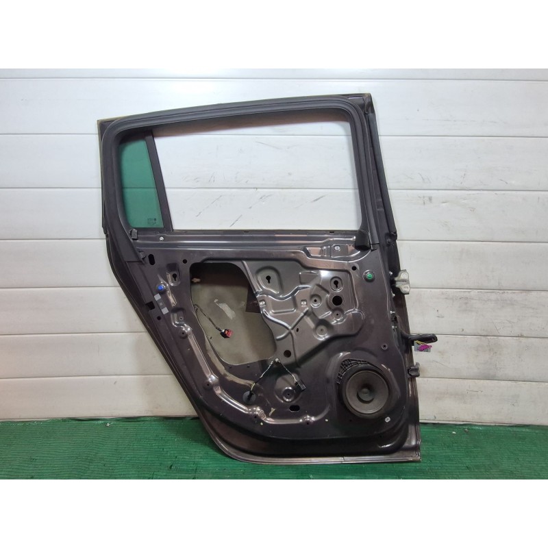 Recambio de puerta trasera izquierda para opel zafira / zafira family b (a05) 1.9 cdti (m75) referencia OEM IAM   