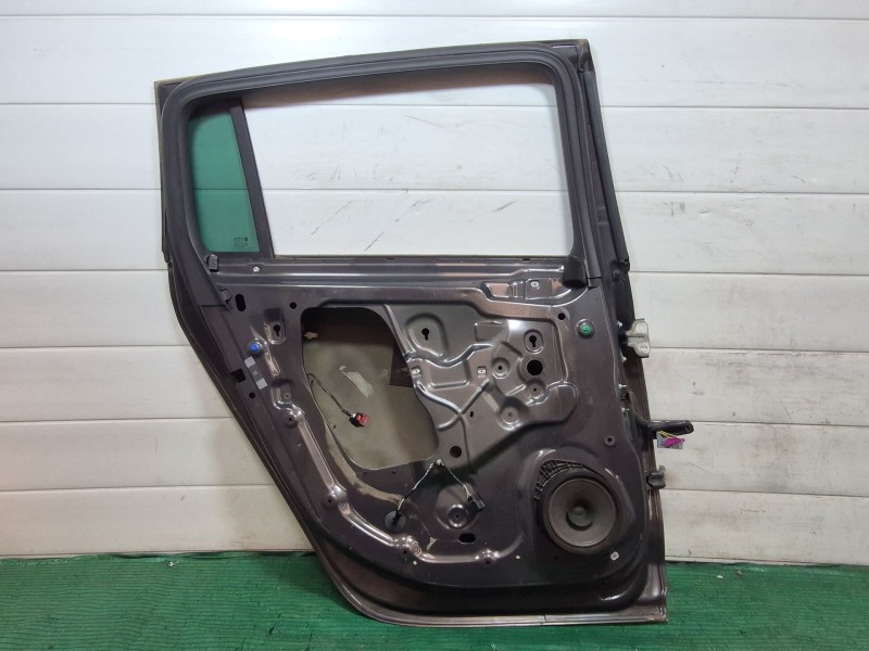 Recambio de puerta trasera izquierda para opel zafira / zafira family b (a05) 1.9 cdti (m75) referencia OEM IAM   
