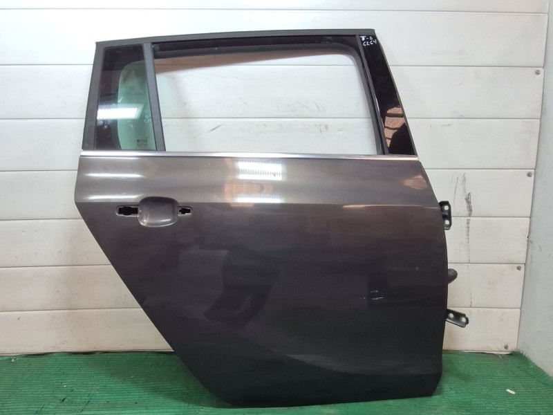 Recambio de puerta trasera derecha para opel zafira / zafira family b (a05) 1.9 cdti (m75) referencia OEM IAM   