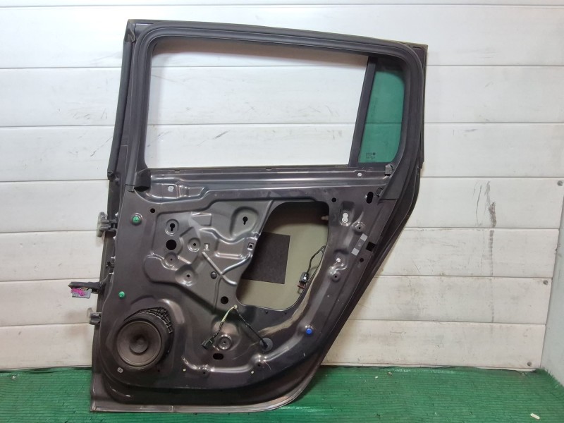 Recambio de puerta trasera derecha para opel zafira / zafira family b (a05) 1.9 cdti (m75) referencia OEM IAM   