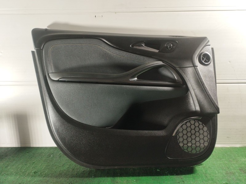 Recambio de guarnecido puerta delantera izquierda para opel zafira / zafira family b (a05) 1.9 cdti (m75) referencia OEM IAM 340