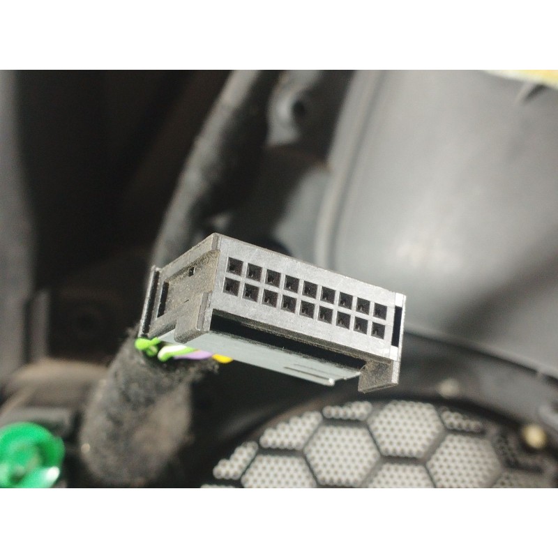 Recambio de guarnecido puerta delantera izquierda para opel zafira / zafira family b (a05) 1.9 cdti (m75) referencia OEM IAM 340